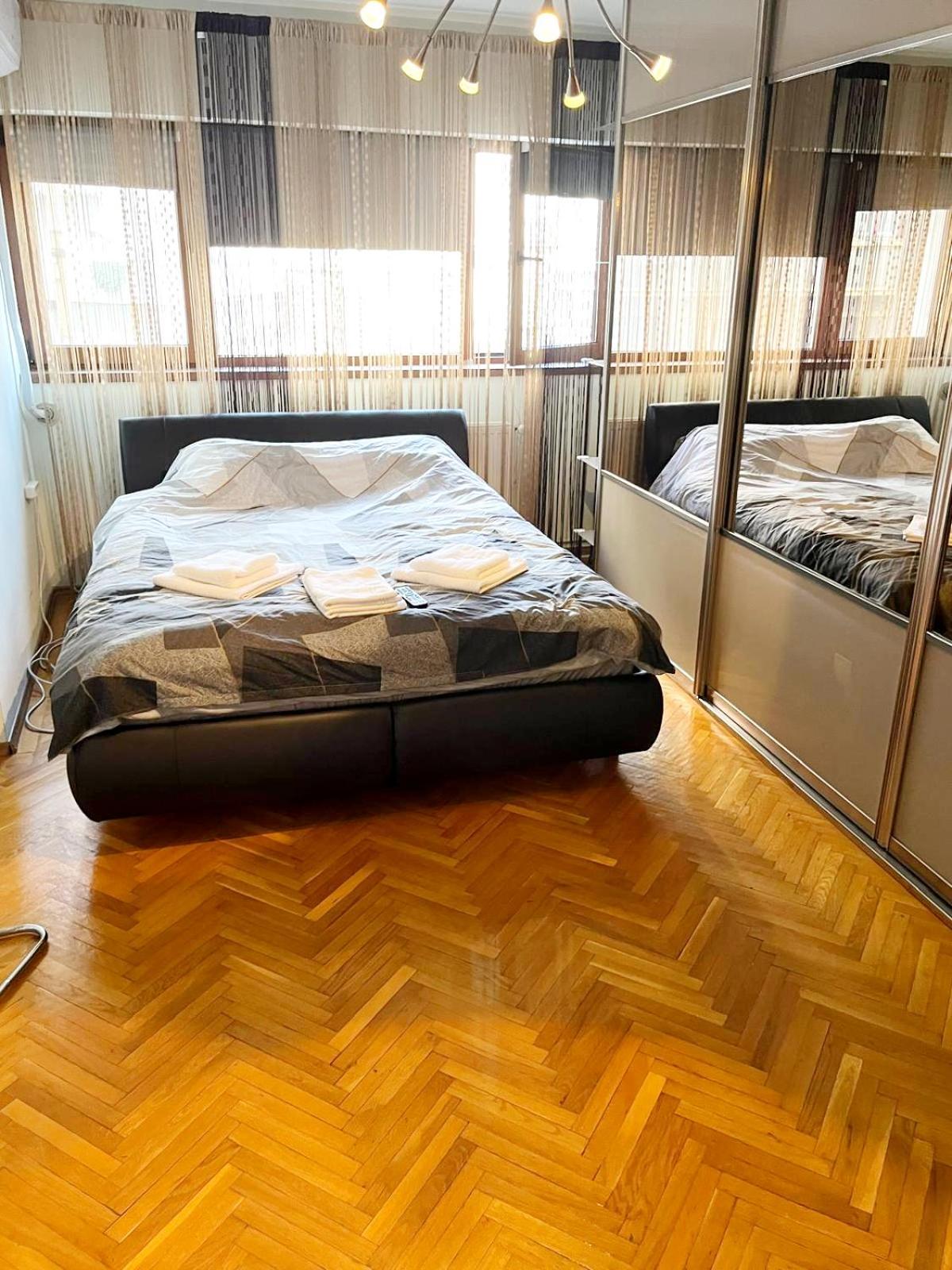Romana 100 Sqm Deluxe Apartament Bucureşti Exterior foto